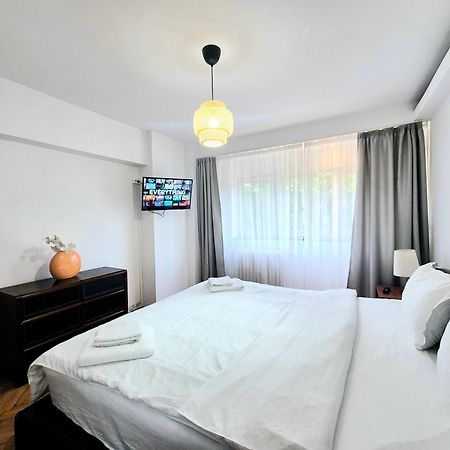 Tranquil Unirii Residence - Elegant & Spacious Living With Parking Steps From Parliament Bukarest Eksteriør billede