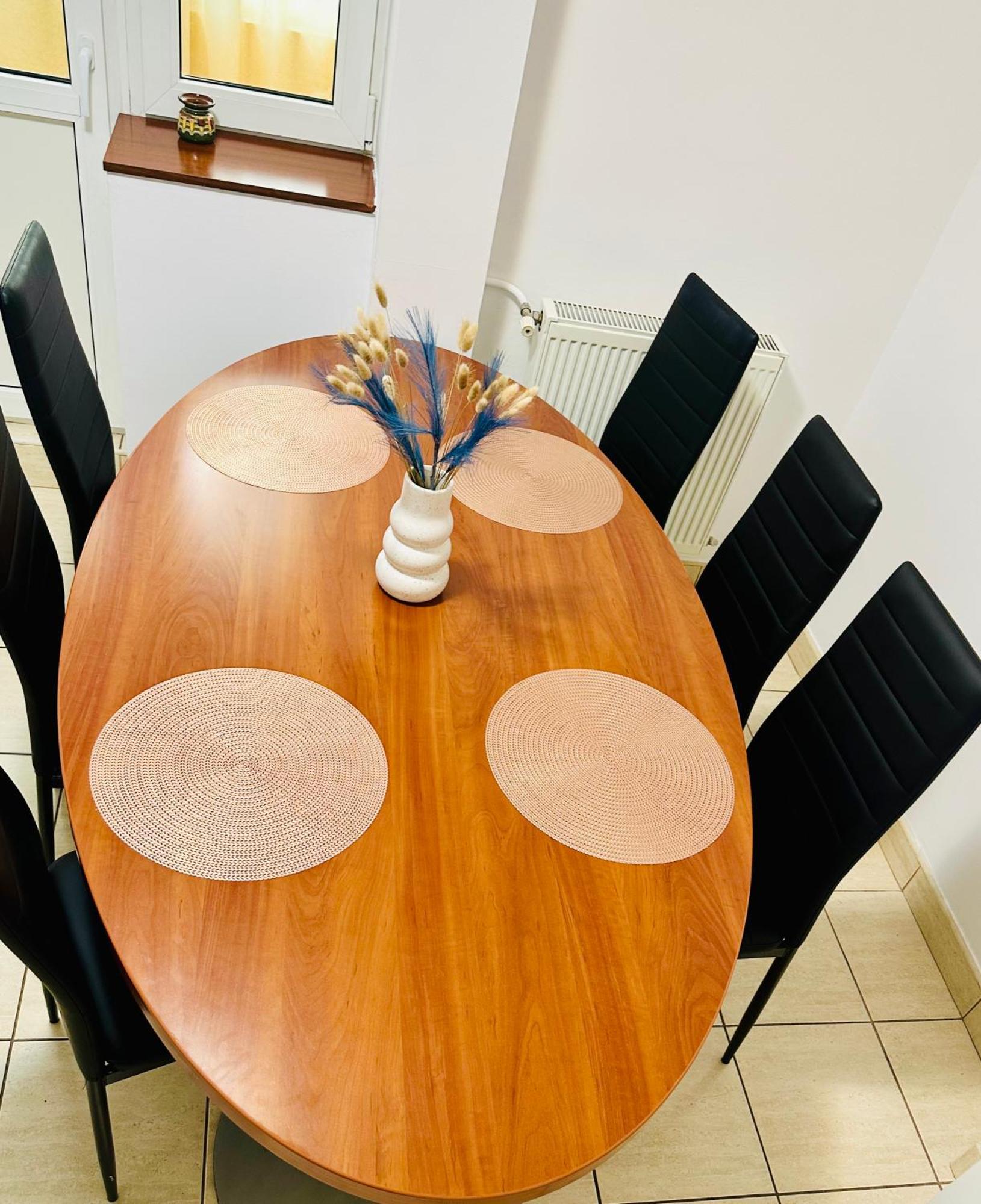Tranquil Unirii Residence - Elegant & Spacious Living With Parking Steps From Parliament Bukarest Eksteriør billede