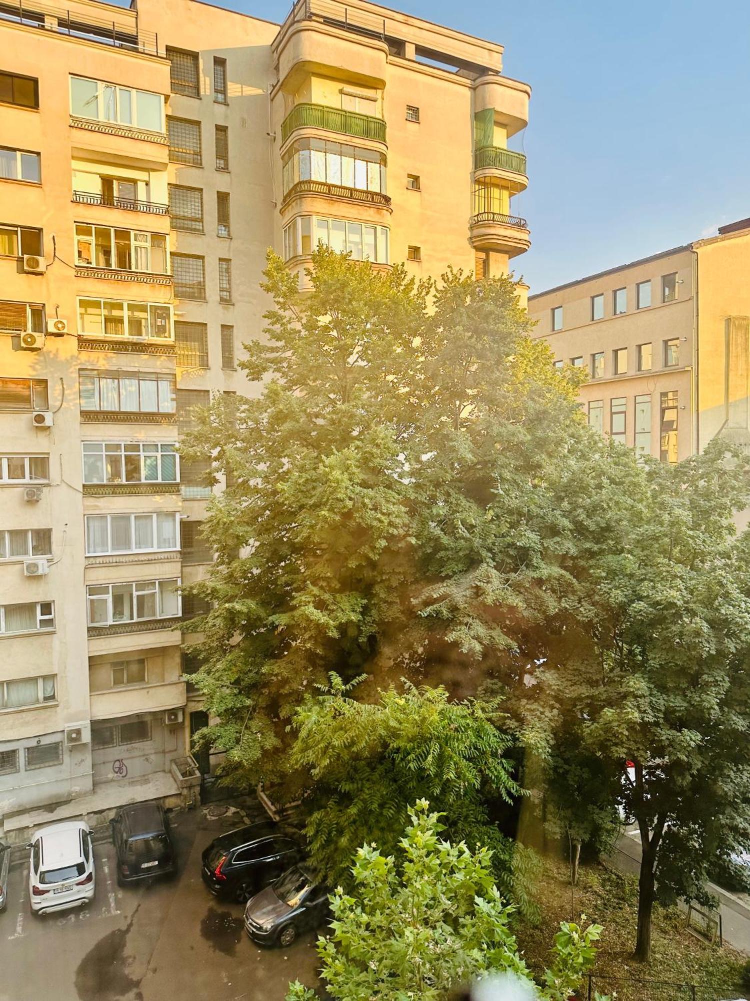 Tranquil Unirii Residence - Elegant & Spacious Living With Parking Steps From Parliament Bukarest Eksteriør billede